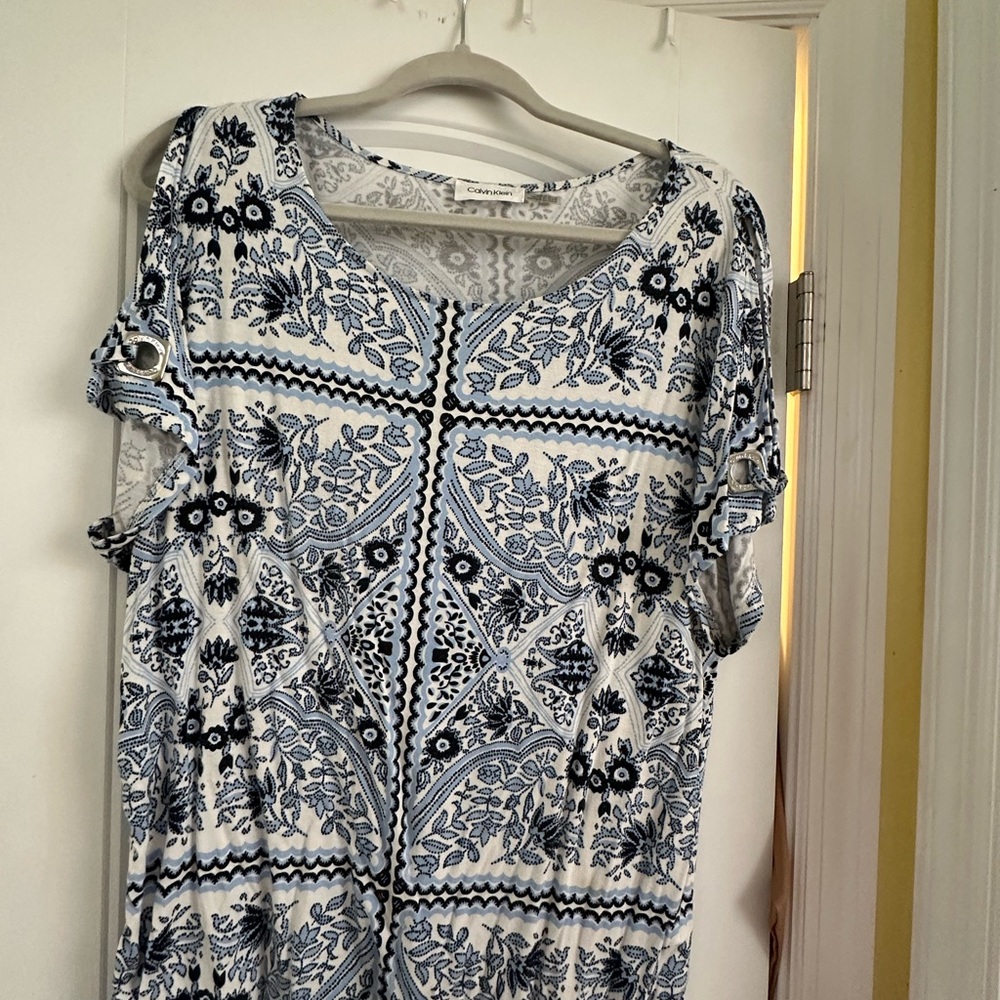 Calvin Klein Blue and White Floral Blouse